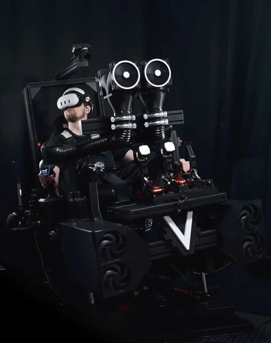 Thomas Voland playing in a VR motion rig